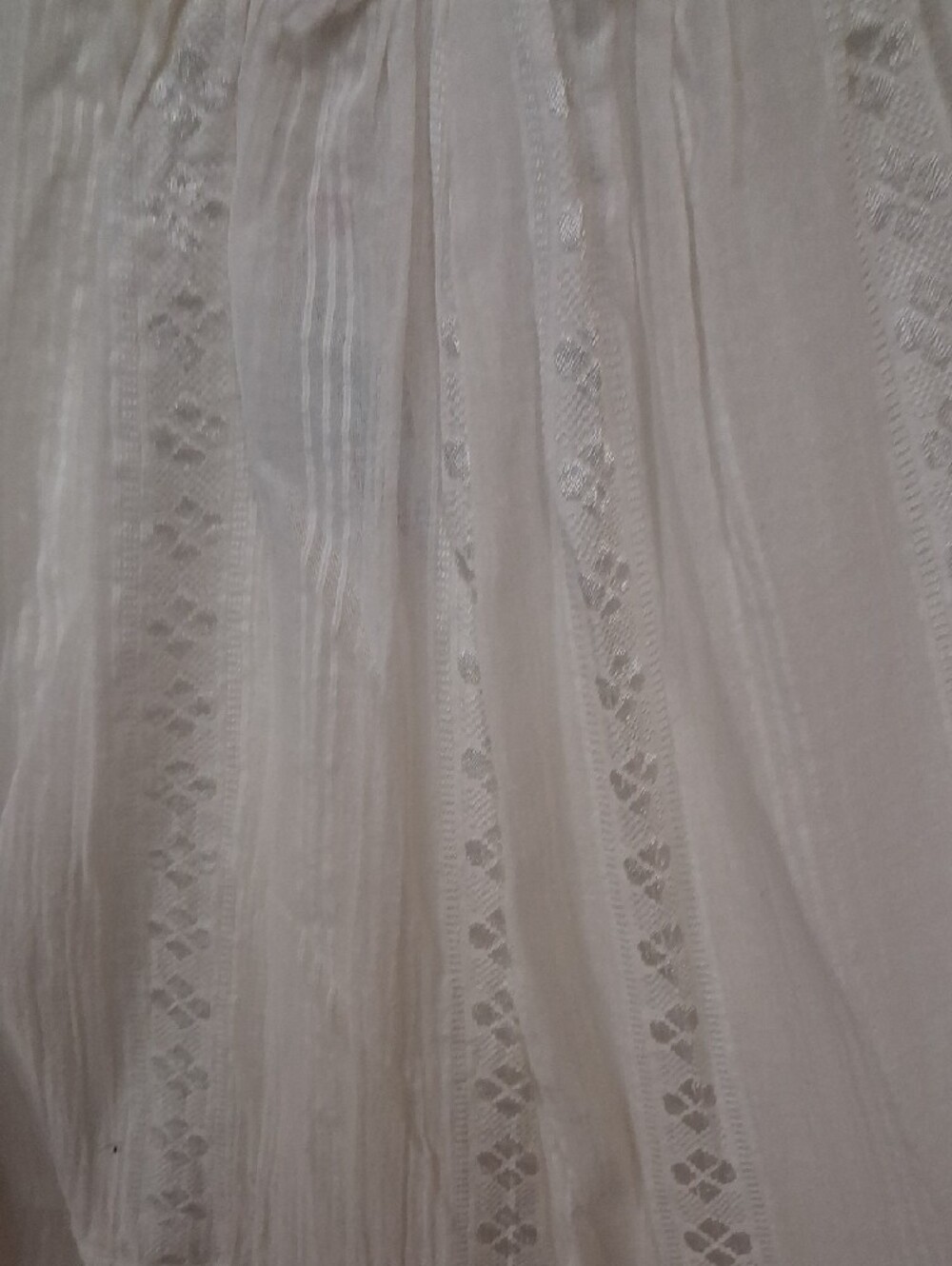 POL Cream Tiered Wide-Leg Pants with Textured Panels - Picture 4 of 10